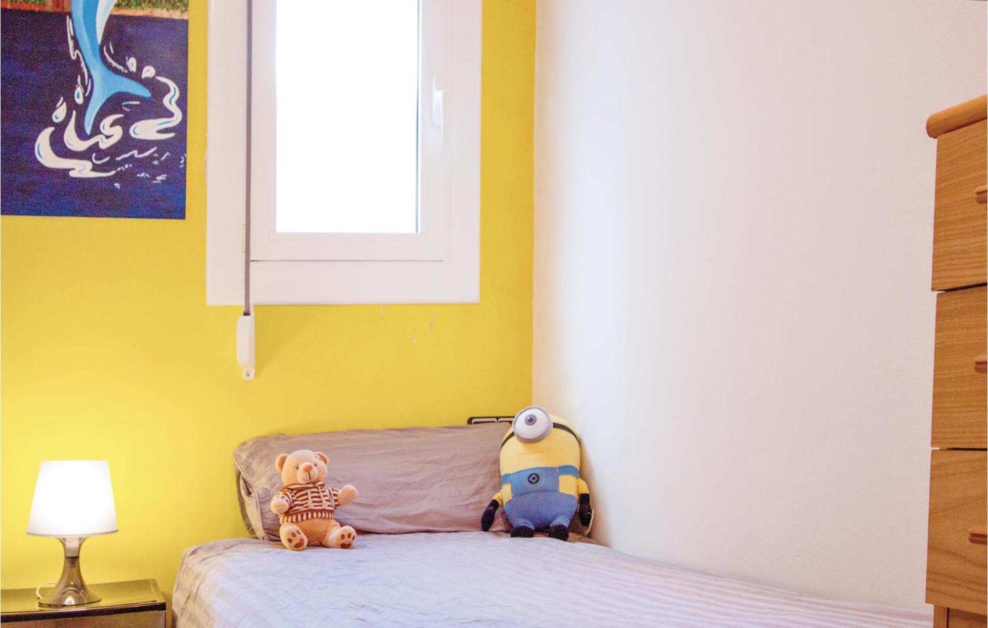 2 Bedroom Cozy Apartment In Blanes Exterior foto