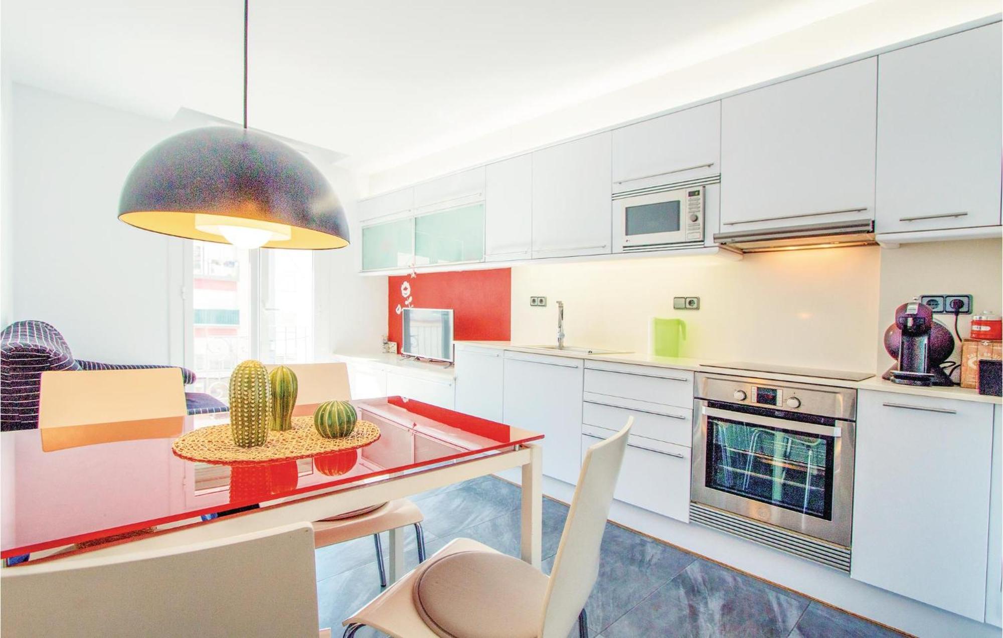 2 Bedroom Cozy Apartment In Blanes Exterior foto